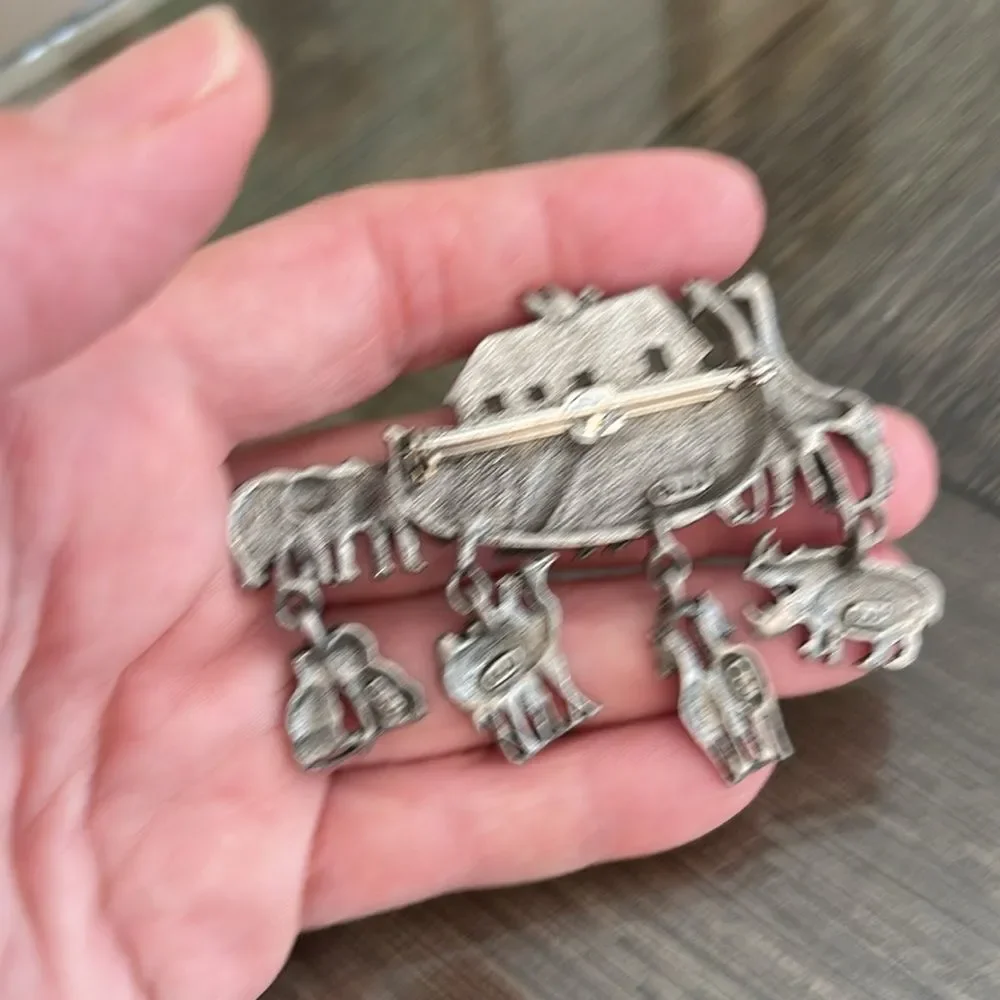 Vintage JJ Jonette Jewelry Pewter Spoontiques Noah’s Ark Animal Pin - Pin Art